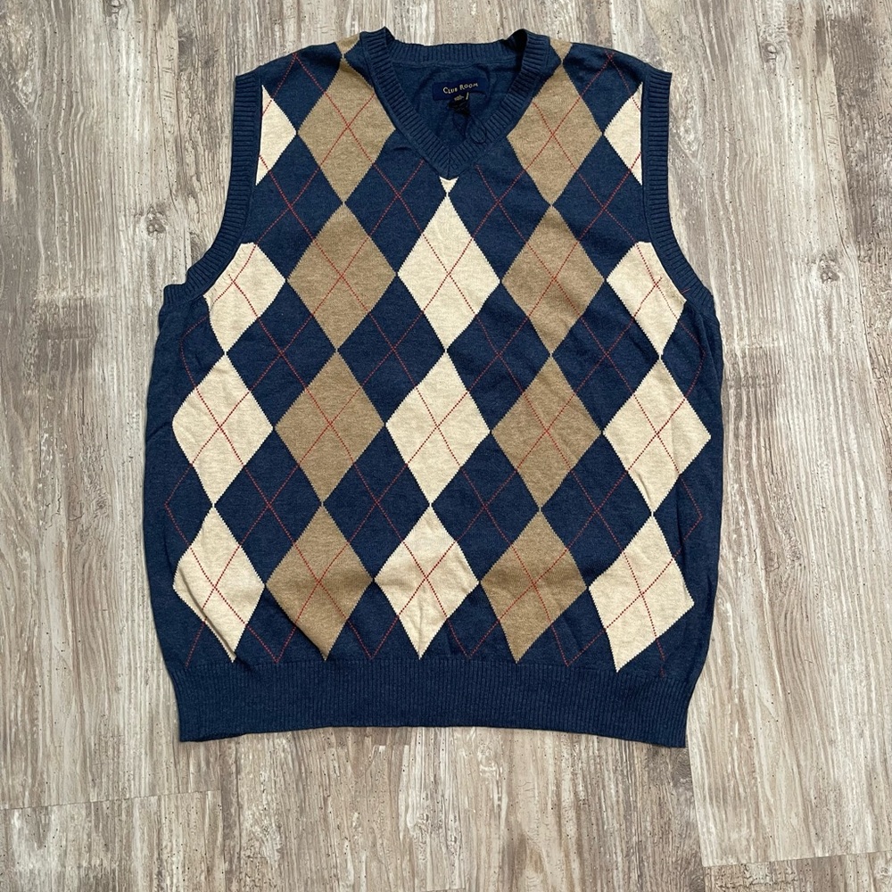 Croft & Barrow Men's V-Neck Argyle Sweater Vest - Navy, Tan, and Cream